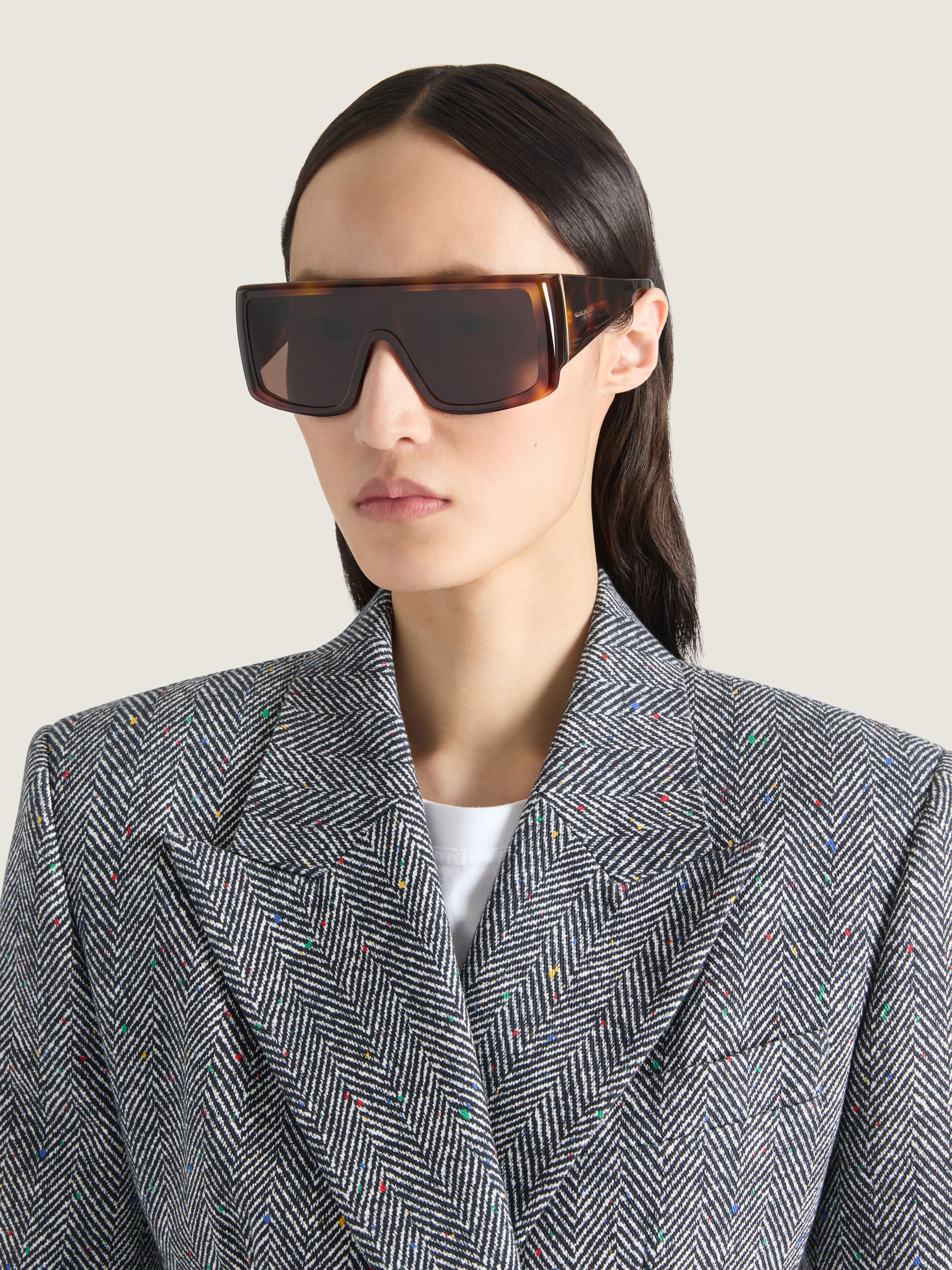 Square sunglasses in acetate